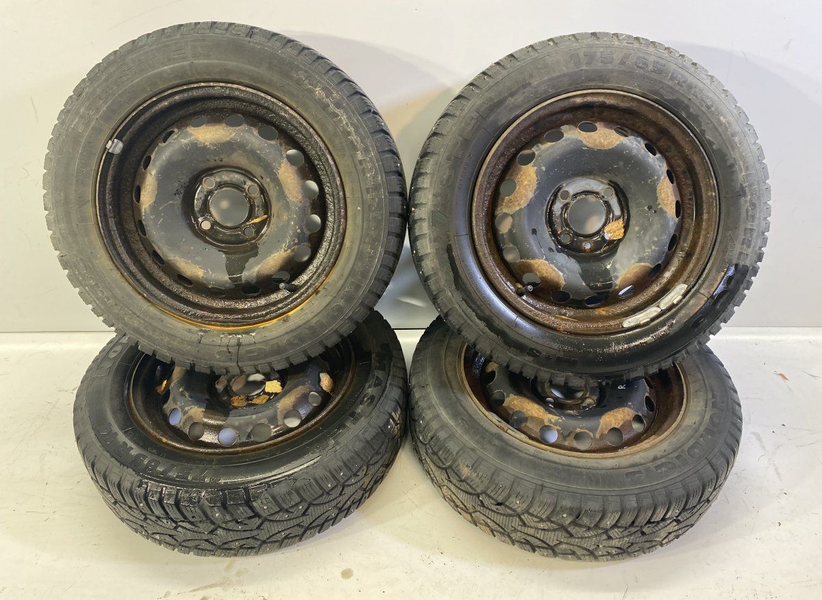 Rim set 4 pcs RENAULT TWINGO II (2007-2014)