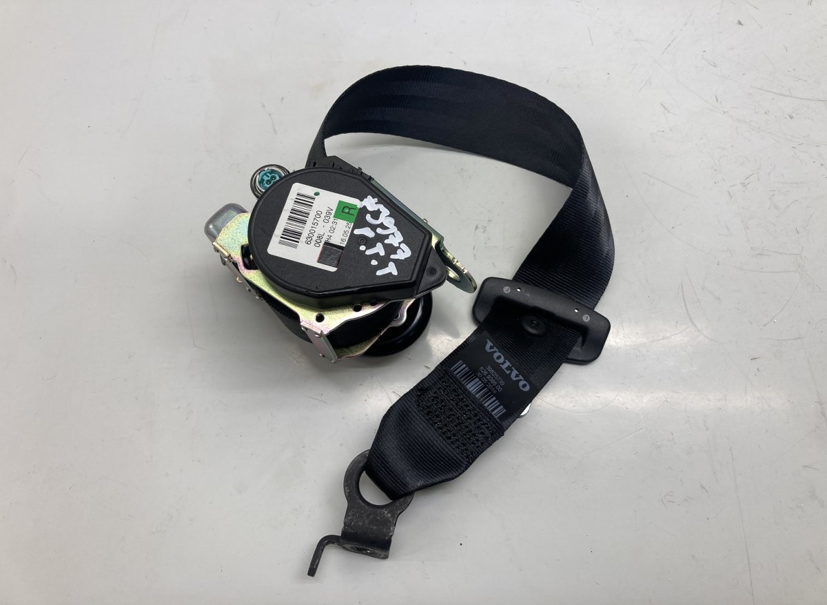 Volvo XC90 Seat Belt Additional Seat 39825739 626938500 630015700 Seat Belt Addition...