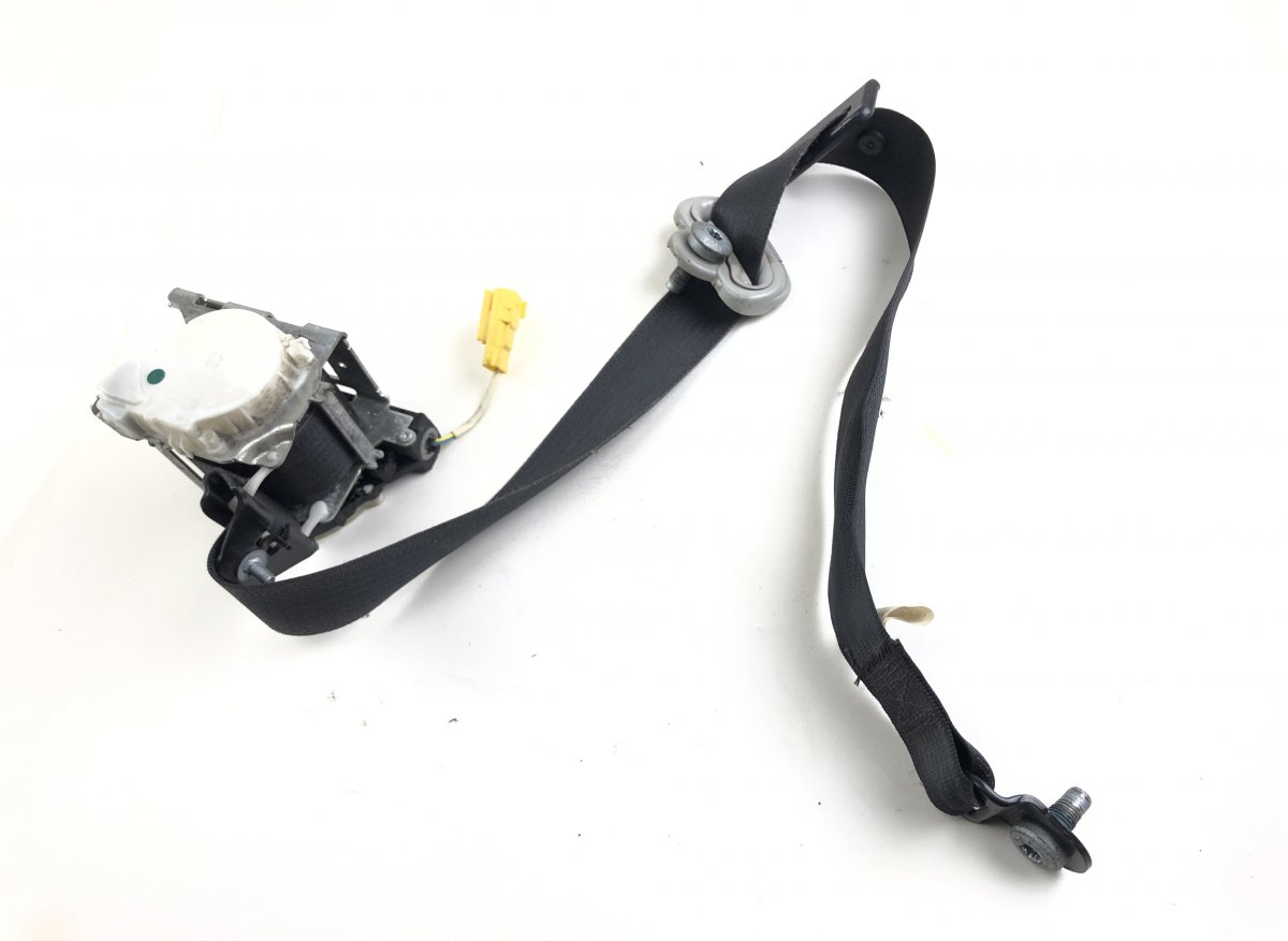 Chrysler Grand Voyager / Town & Country Seat Belt Front Left 1AF211DVAB Seat Belt Front Left CHRYSLER VOYAGE...