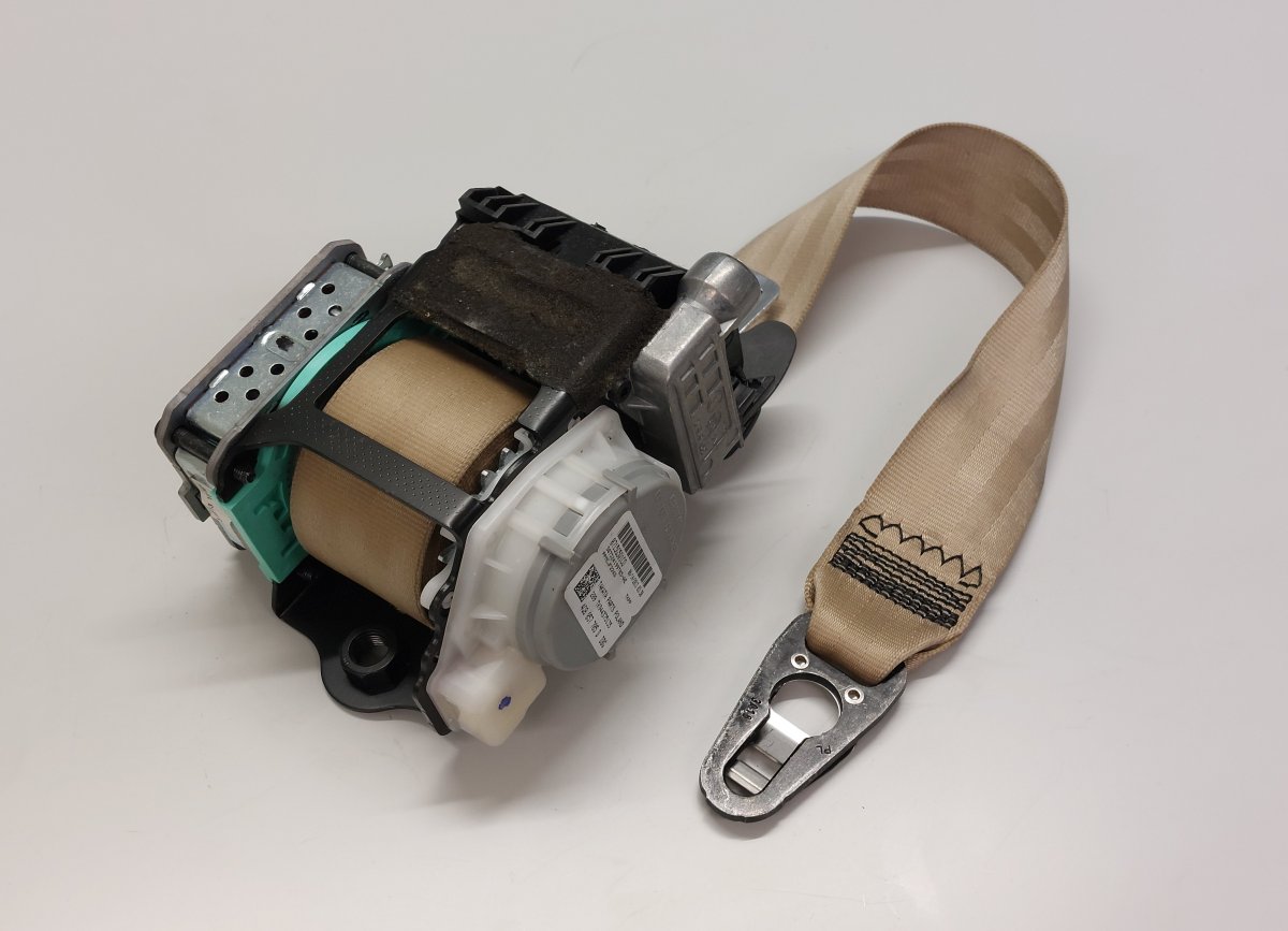 Audi A6 (C7) Seat Belt Front Left 4G8857705D 306872510 305973210 Seat Belt Front ...