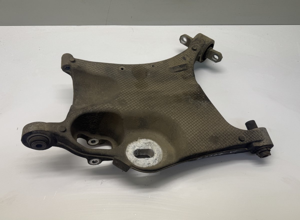 Volvo XC90 Rear Axle Track Control Arm lower left 31451835 Rear Axle Track Control Arm lower left...