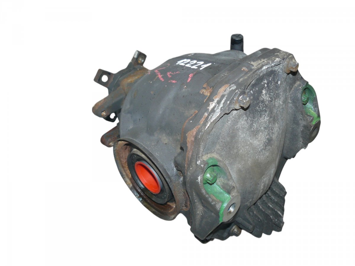 Mercedes-Benz CLS (C219) Rear axle differential Rear axle differential MERCEDES-BENZ CLS (C219)...
