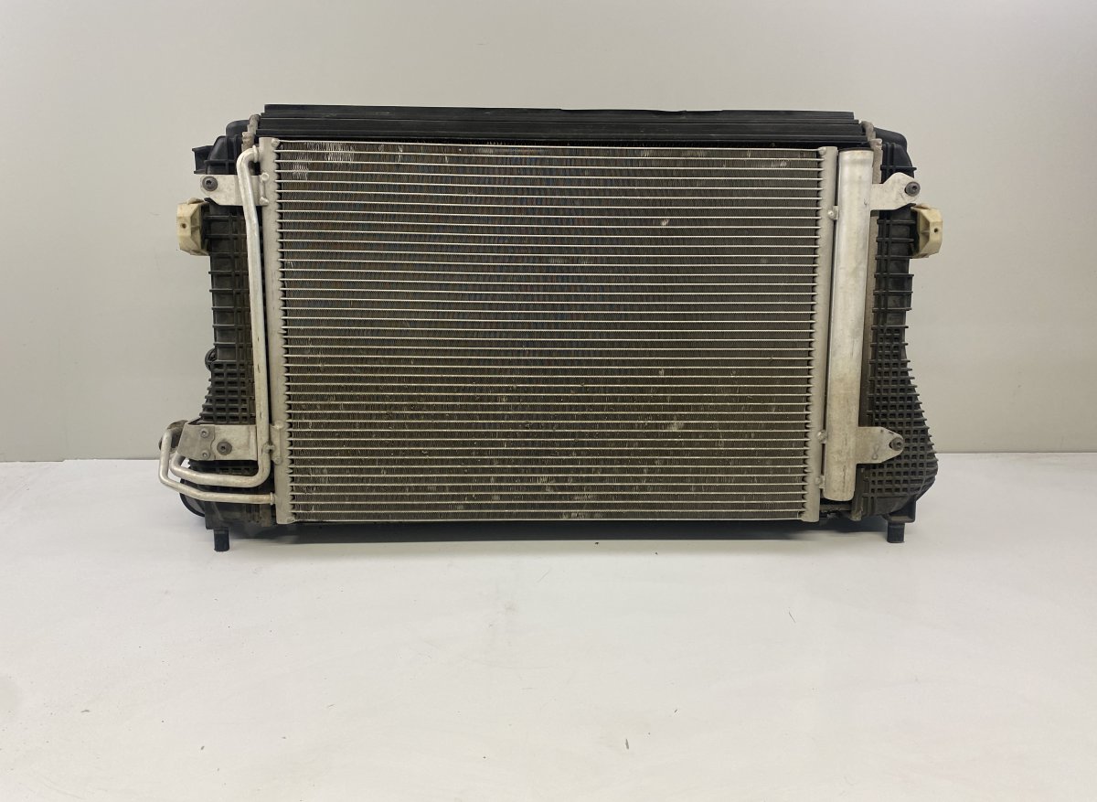 Volkswagen Golf Plus Radiator set 1K0121251DD 1K0820411AH Radiator set VW GOLF PL...