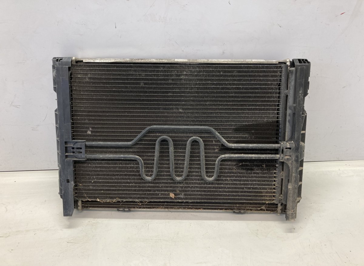 BMW 1 (E81 / E82 / E87 / E88) Radiator set 752184809 6930038 64536930038 Radiator set BMW ...