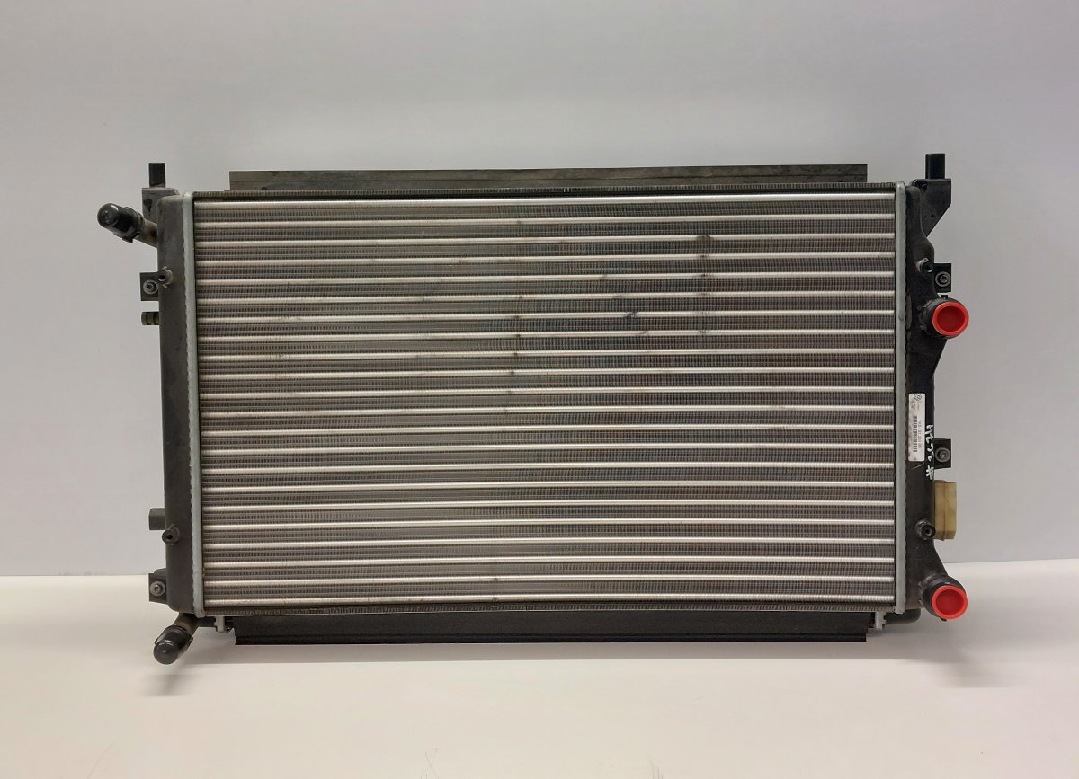 Volkswagen Passat (B7) Radiator set 3C0820411F 1K0121253BB 1K0121251BN 3C0121345AR ...