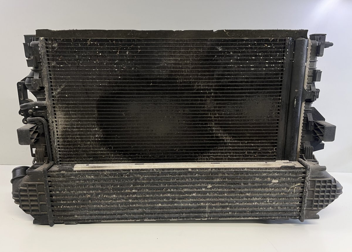 Ford Galaxy Radiator set 6G918005DD 6G919L440FE 9G9119710BA Radiator set...