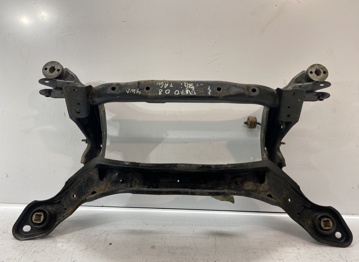 Volvo V70 Tagasilla ristitala Rear axle Beam VOLVO V70 III (BW) (2007-2016)

...
