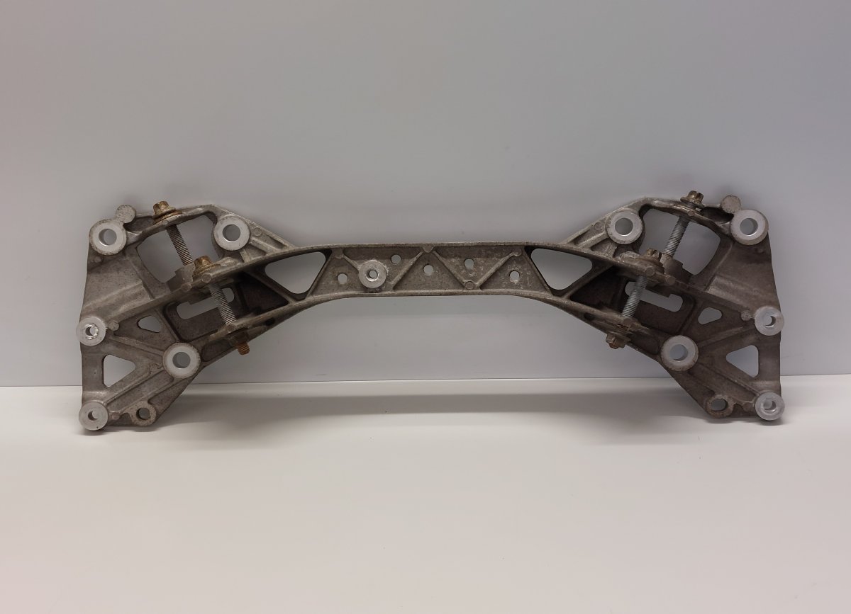 Alfa-Romeo Giulietta (940) Балка заднего моста 50518703 50518704 Rear axle Beam ALFA ROMEO GIU...