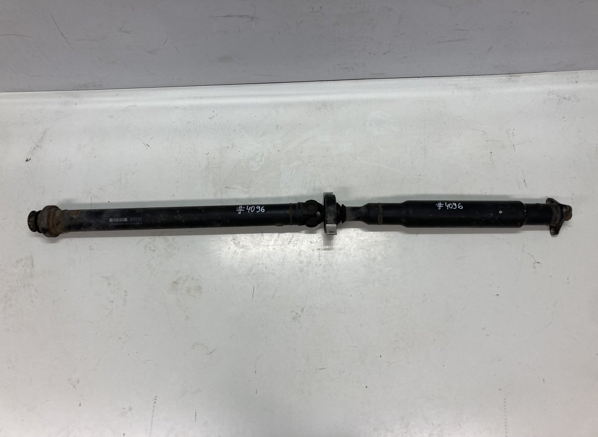 BMW X5 (E70) Propeller Shaft Complete 756439602 7564396 Propeller Shaft Complete BMW ...