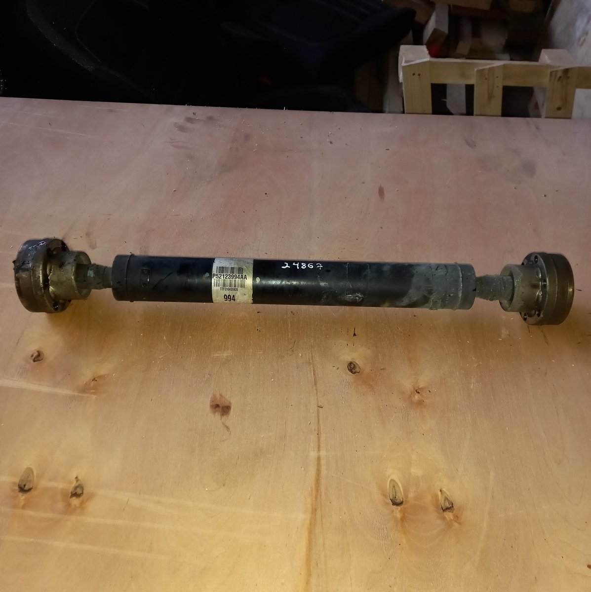 Jeep Grand Cherokee (WK) Propeller shaft front P52123994AA Propeller shaft front JEEP GRAND CH...