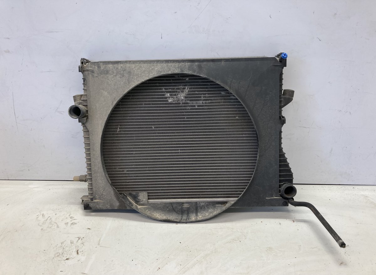 BMW Z3 (E36) radiator 1715319B Radiator BMW Z3 (E36) (1995-2003)

Par...