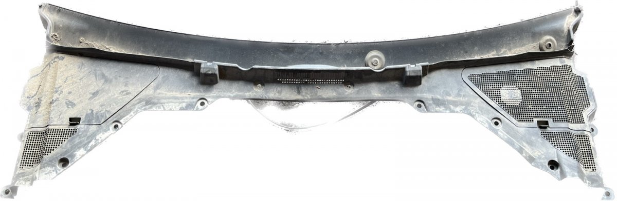 Jaguar XE Wiper cowl Wiper cowl JAGUAR XE (X760) (2015-2024)

Part c...