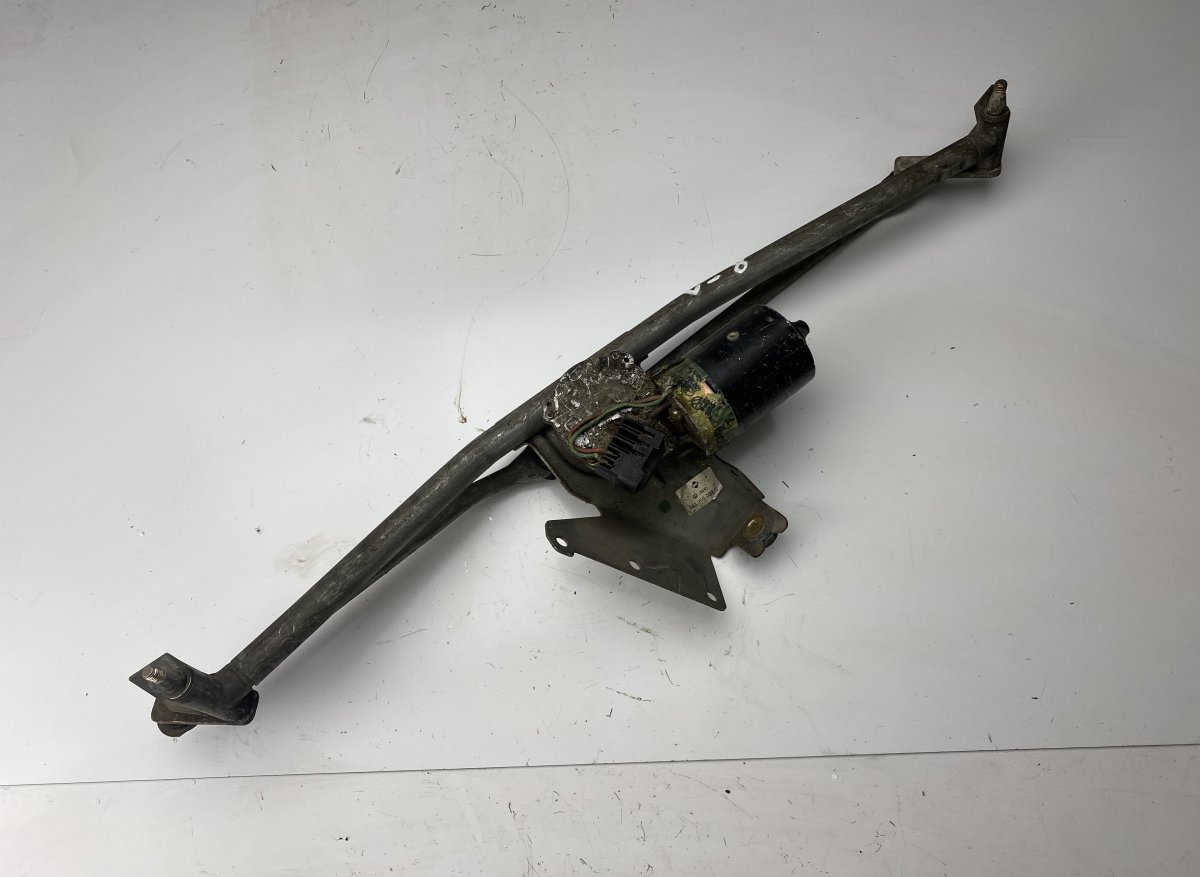 Audi V8 Wiper linkage / mechanism 443955023C Wiper linkage / mechanism AUDI V8 (4...