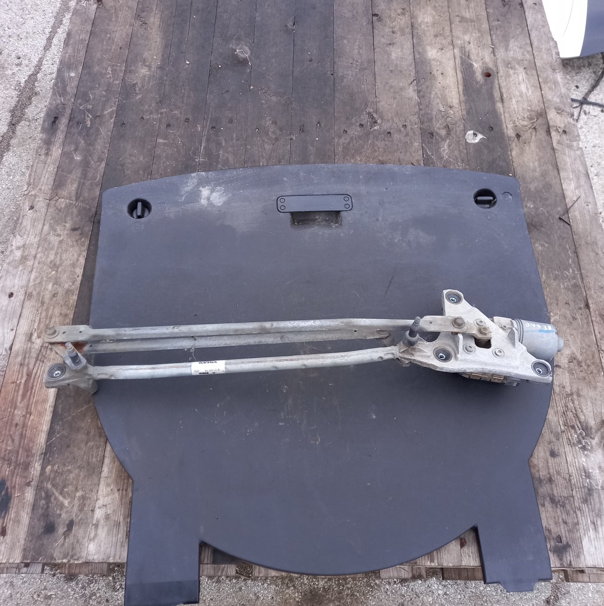 Volvo C70 Wiper linkage / mechanism 30699342 Wiper linkage / mechanism VOLVO S40 / ...