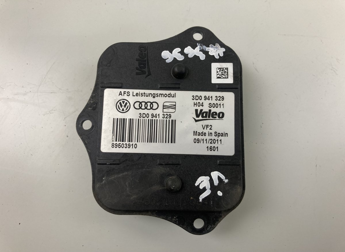 Volkswagen Passat (B7) Xenon control unit left 3D0941329 Xenon control unit left VW PASSAT B7 ...