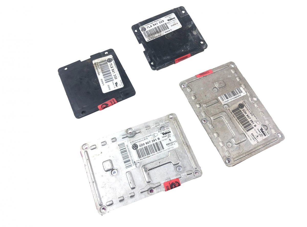 89035113 89390030 89390030 Xenon control unit left VW PASSAT B6 (3C) (2005-2010)