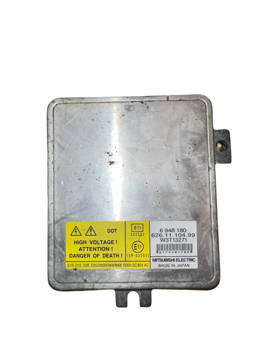 Volvo V70 Xenon control unit right 6948180 Xenon control unit right VOLVO V70 III ...