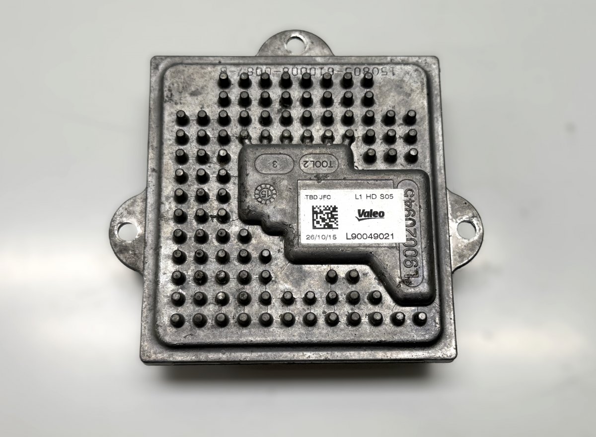 Renault Espace Xenon control unit right L90049021 Xenon control unit right RENAULT ESPA...