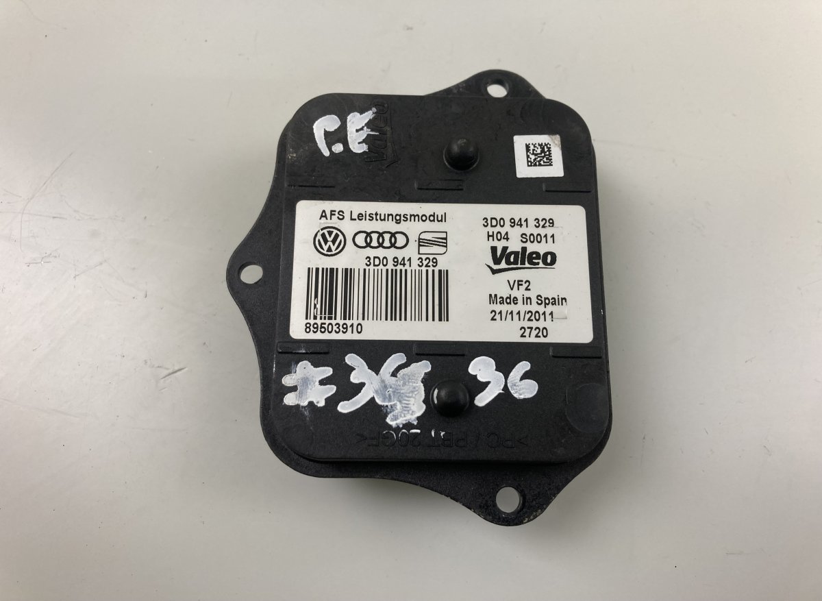 Volkswagen Passat (B7) Xenon control unit right 3D0941329 89503910 Xenon control unit right VW ...