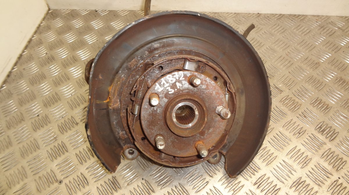 Subaru Forester Wheel bearing housing rear left Wheel bearing housing rear left SUBARU FORESTER...