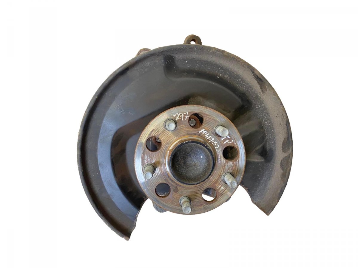 Toyota C-HR Wheel bearing housing rear right 42304F4030 Wheel bearing housing rear right TOY...
