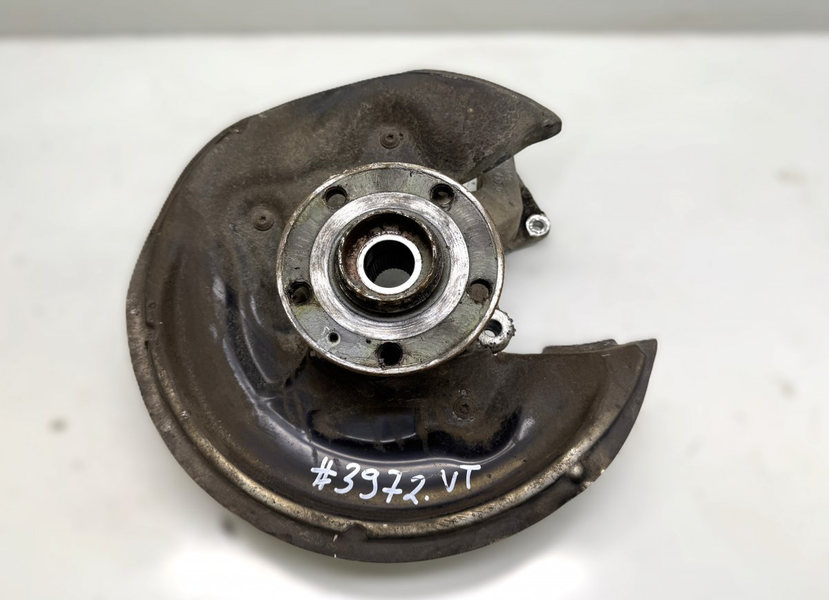 Volkswagen Tiguan Wheel bearing housing rear left 3C0505435G Wheel bearing housing rear left VW T...