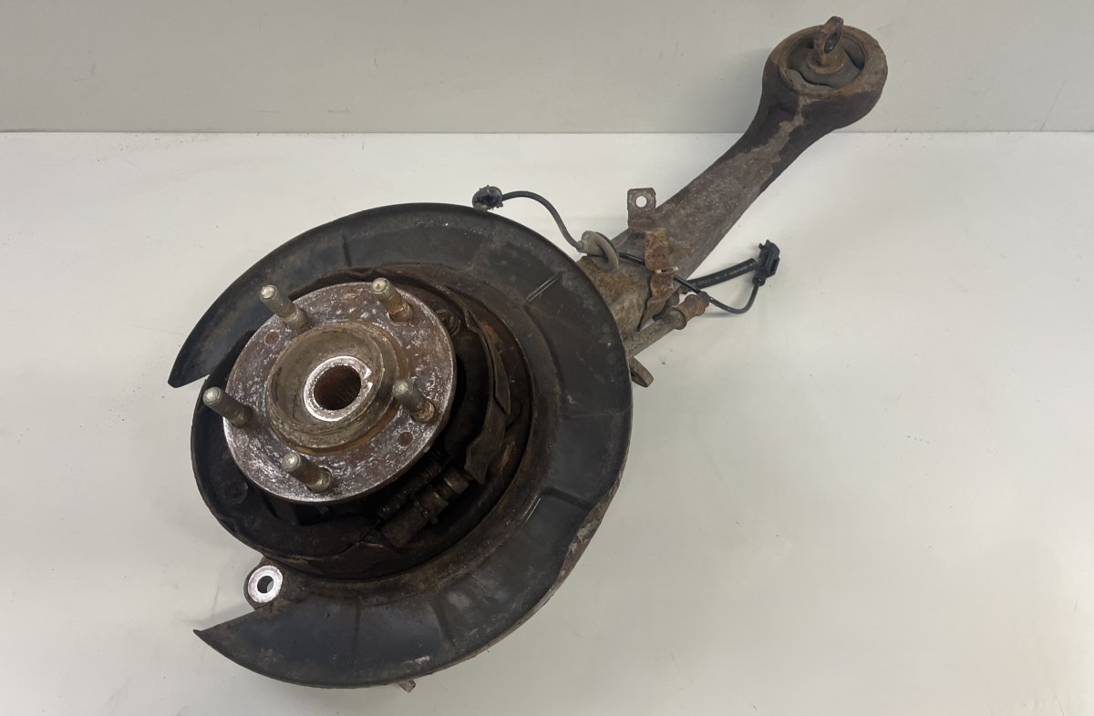 Peugeot 4007 Wheel bearing housing rear right 5175EF Wheel bearing housing rear right PEUGEOT...