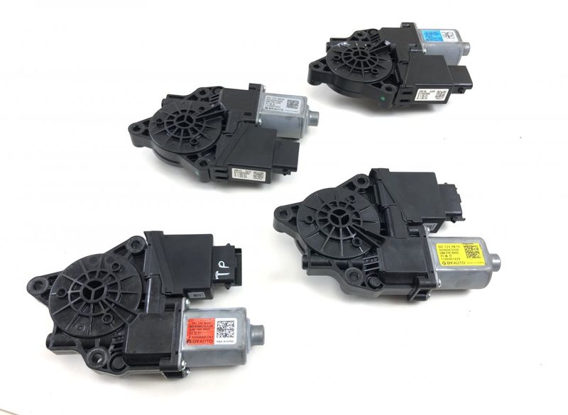 82450C5220 Window Regulator Motor Front Left KIA SORENTO III (UM) (2015-2020)