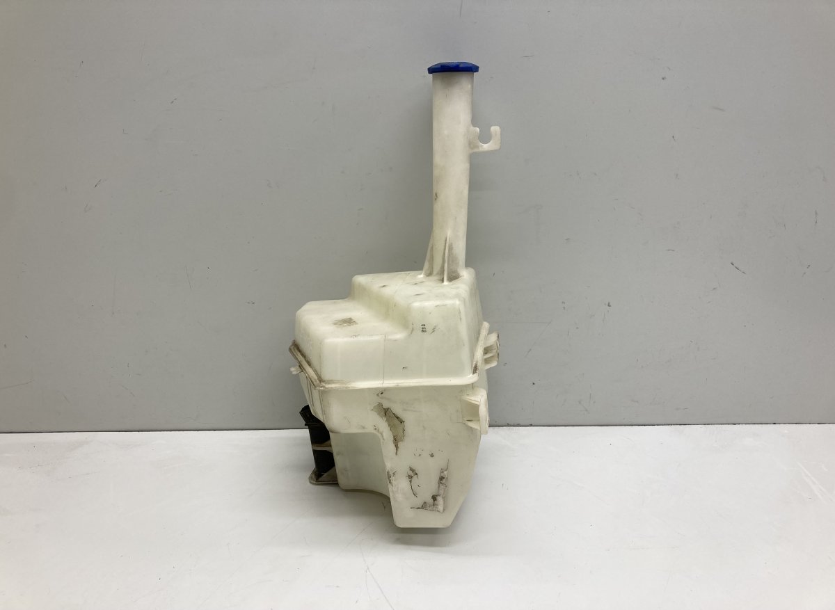 Kia Optima (TF) Window washer reservoir 986102T000 Window washer reservoir KIA OPTIMA I...