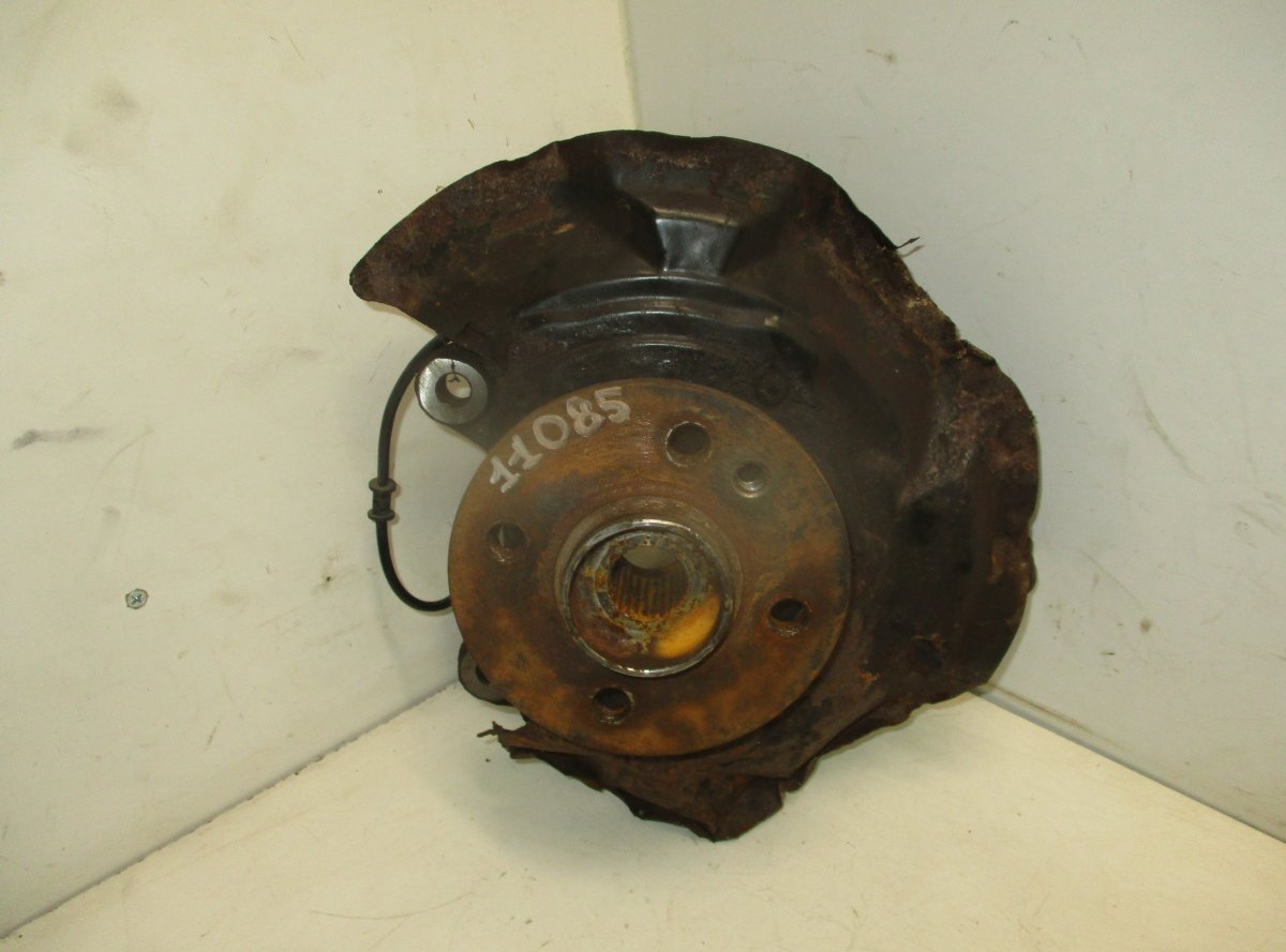 Mini One, Cooper, Clubman (R55 - R59) Wheel bearing housing front left Wheel bearing housing front left MINI MINI II (...