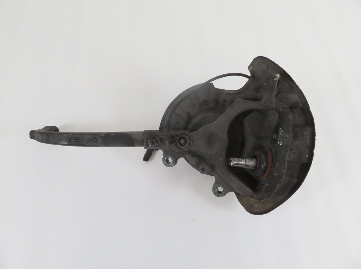 Mercedes-Benz C (W203) Wheel bearing housing front left A2203300020 A2203303720 A2203300725 Wheel beari...