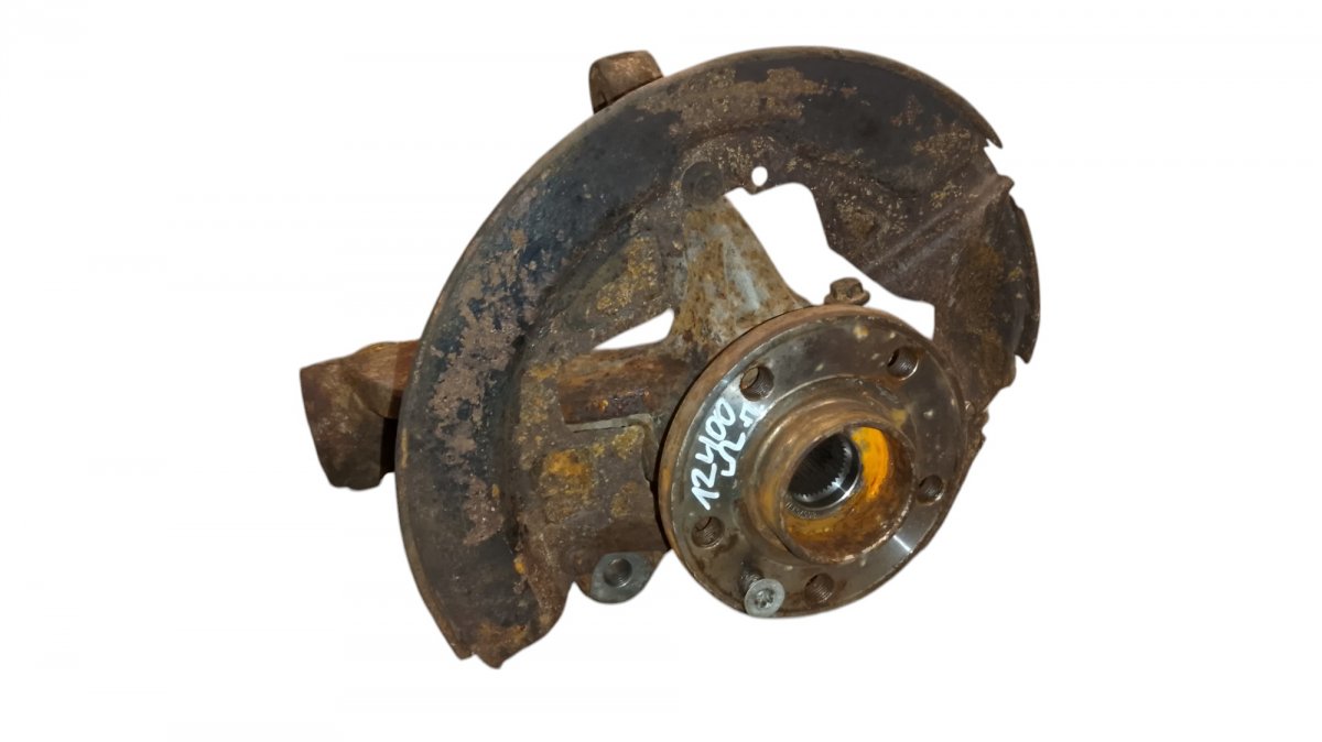 Volvo V70 Wheel bearing housing front left 31451326 Wheel bearing housing front left VOLVO...