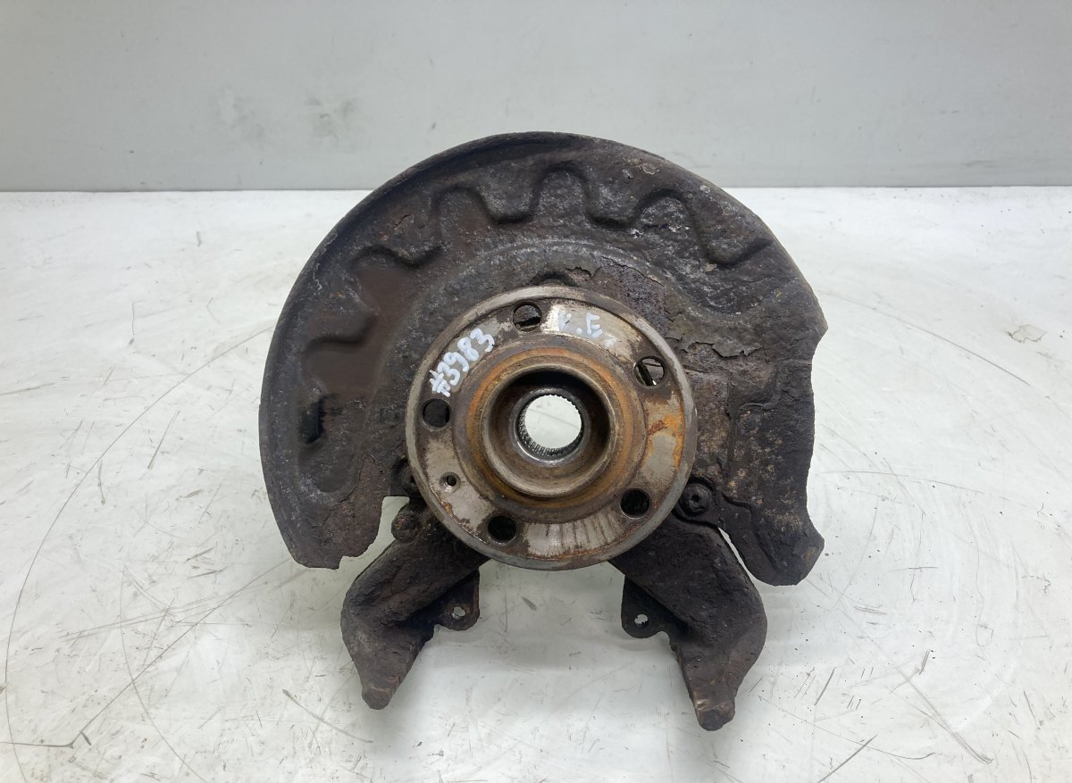 Seat Toledo Wheel bearing housing front left 6Q0407255AC Wheel bearing housing front left SE...