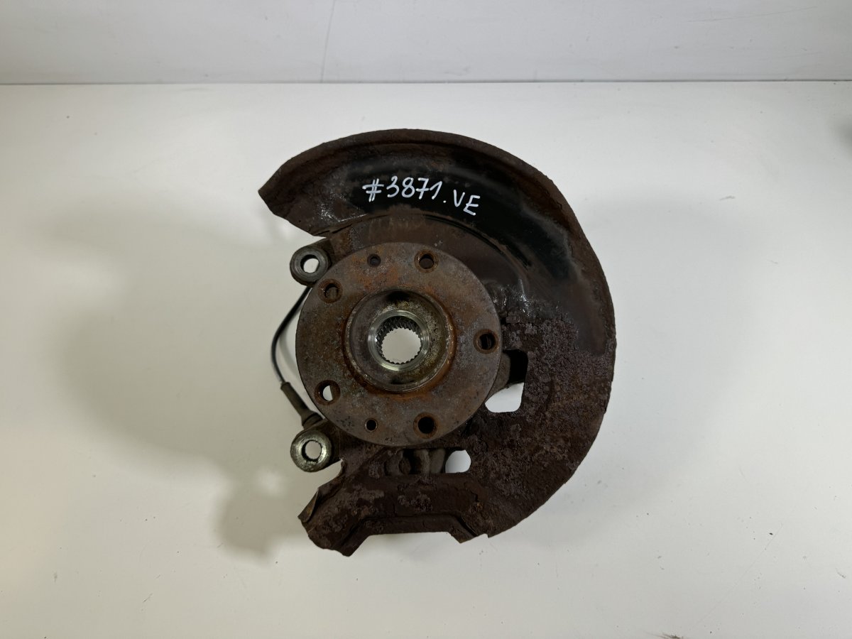 Nissan Qashqai (J11) Wheel bearing housing front left 400154EA0A Wheel bearing housing front left NIS...