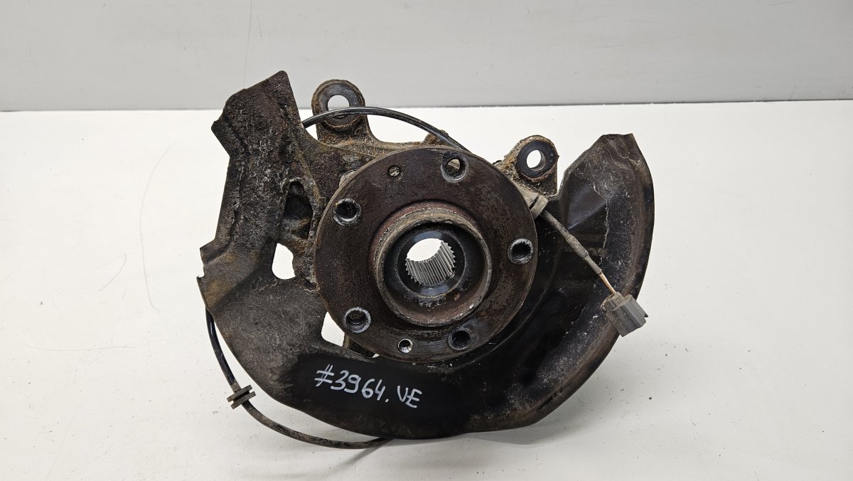 Nissan Qashqai (J11) Wheel bearing housing front left 400154EA0A Wheel bearing housing front left NIS...