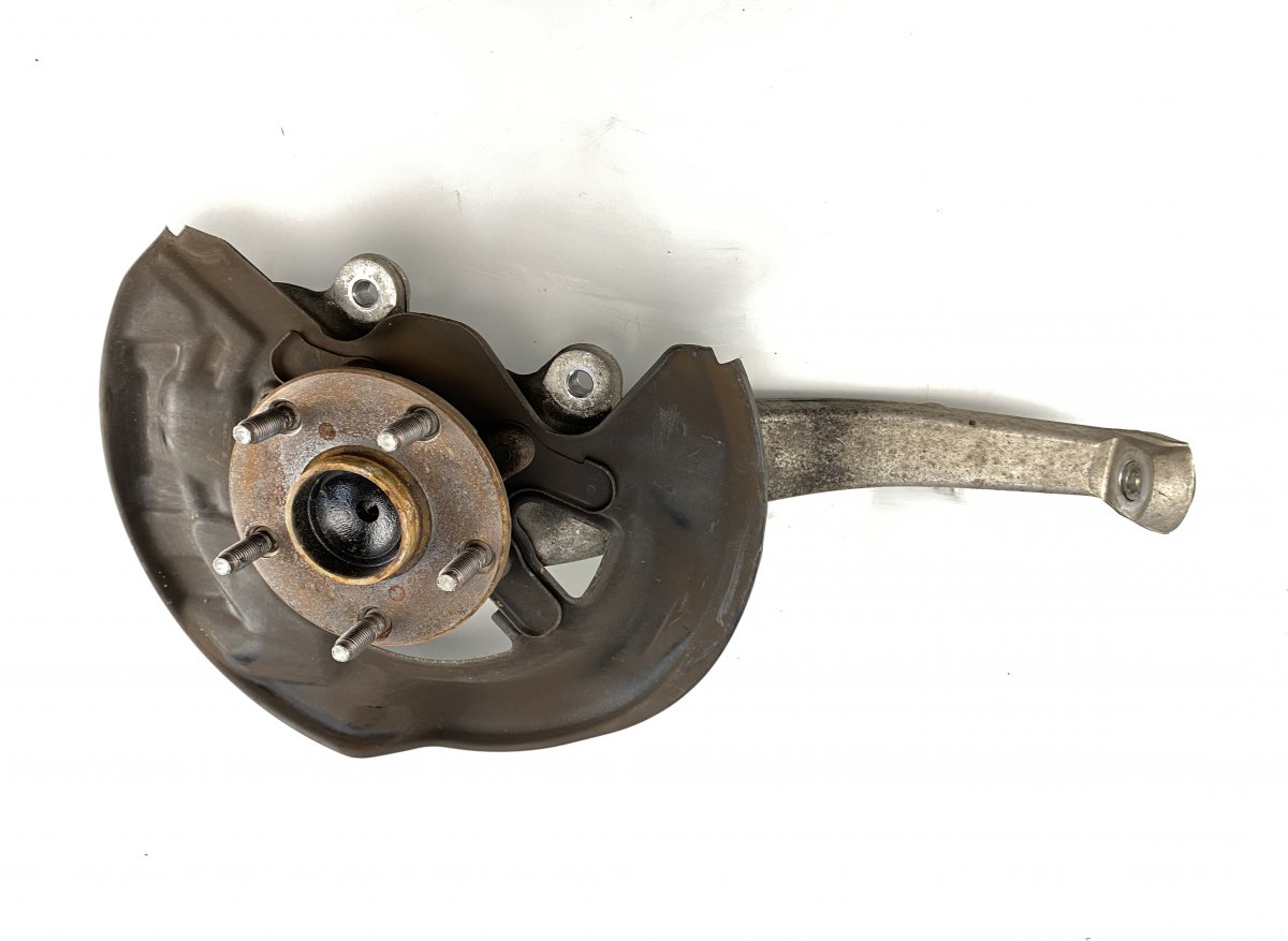 Lexus GS Wheel bearing housing front right Wheel bearing housing front right LEXUS GS III ...