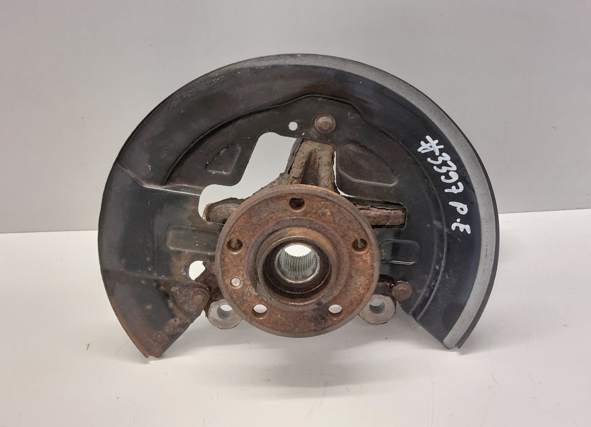 Volvo XC60 Wheel bearing housing front right 31277361 Wheel bearing housing front right VOLV...