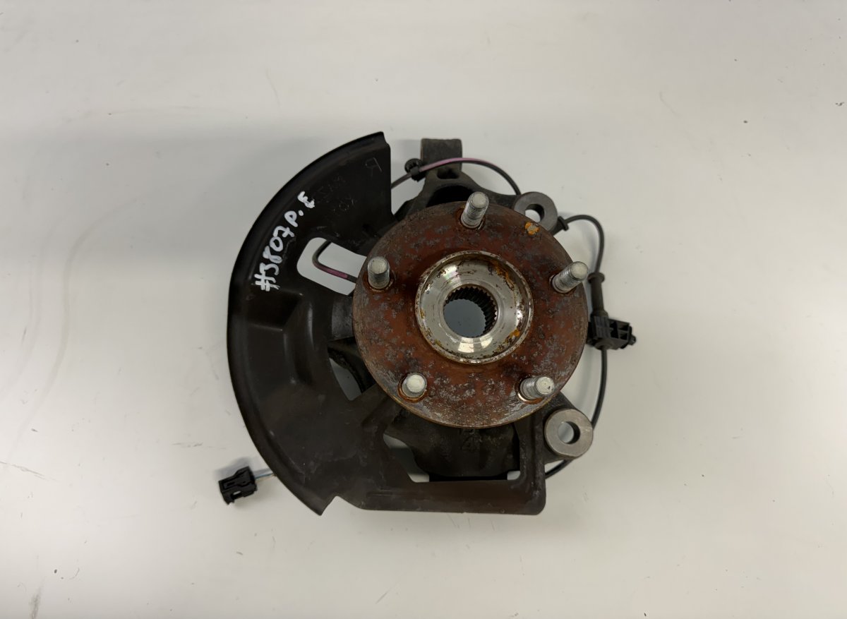 Mazda 3 (BM / BN) Wheel bearing housing front right B45A-33-021 B45A33021 Wheel bearing housing fro...