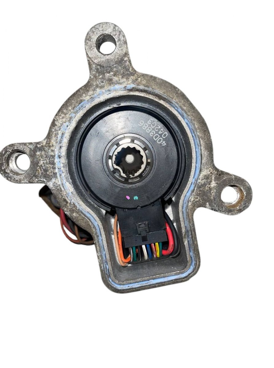 Volkswagen Touareg Transfer box actuator motor 47524 67A490-B Transfer box actuator motor VW T...