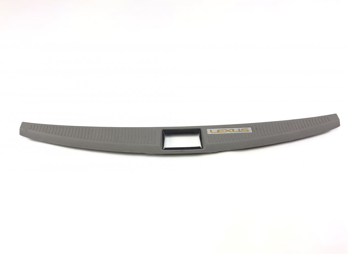 Lexus SC Trunk loading edge cover 5838724010 Trunk loading edge cover LEXUS SC (Z...