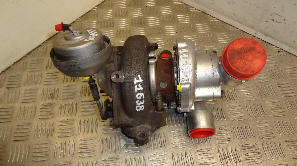 Toyota Avensis (T25) Turbocharger VB13 Turbocharger TOYOTA AVENSIS (T250) (2003-2...