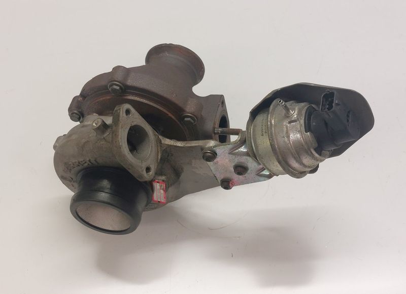 55581063 95519811 786137-9003S 7861379003S XE90523W 7706420019 Turboladdare OPEL INSIGNIA A (G09) (2008-2017)