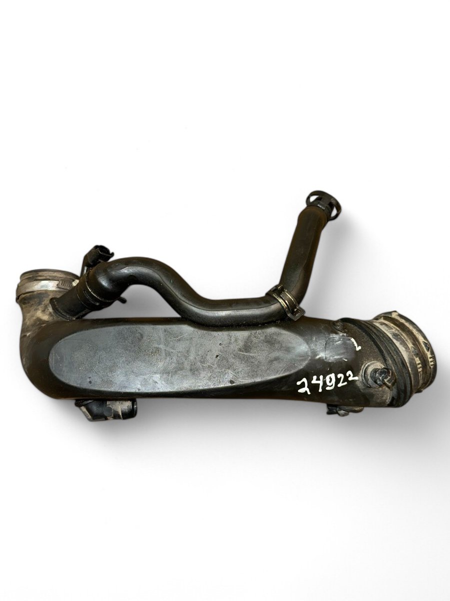 Peugeot 508 Turbocharger air inlet Pipe V763335580 Turbocharger air inlet Pipe PEUGEOT ...