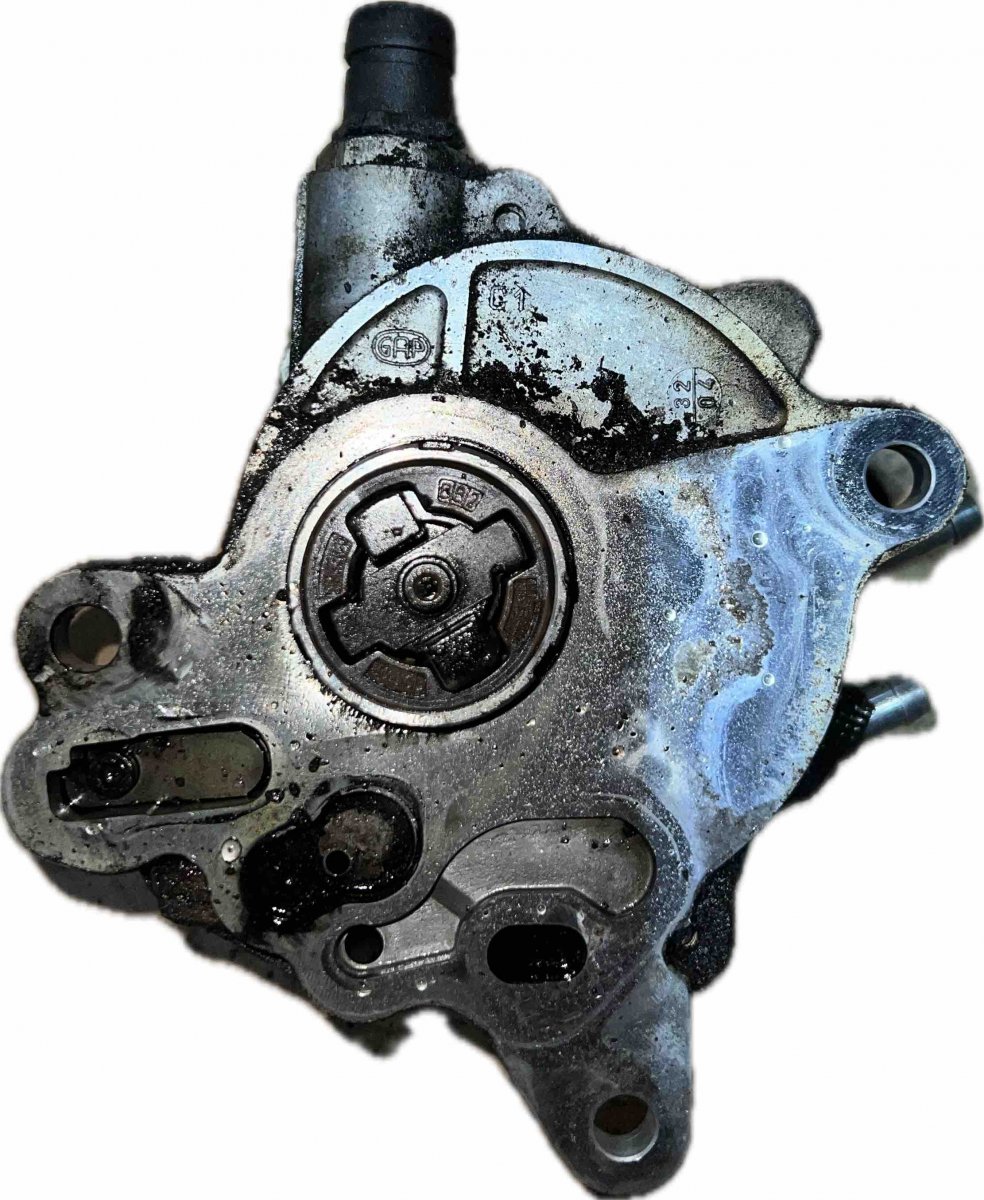 Volkswagen Touran Vacuum Pump, engine Vacuum Pump, engine VW TOURAN (1T1, 1T2) (2003-...