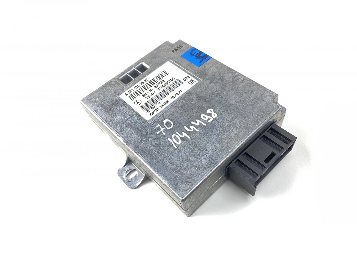 Mercedes-Benz C (W203) Voice control control unit 01000352D0 Voice control control unit MERCEDES-...