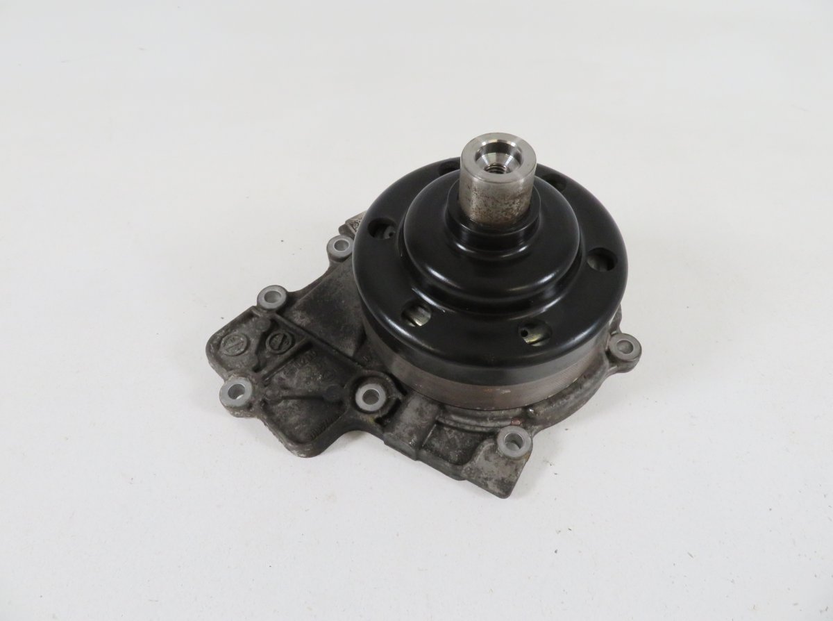 Mercedes-Benz Sprinter (W906) vesipumppu A6512000801 A6512002301 A6512001702 Water Pump ...