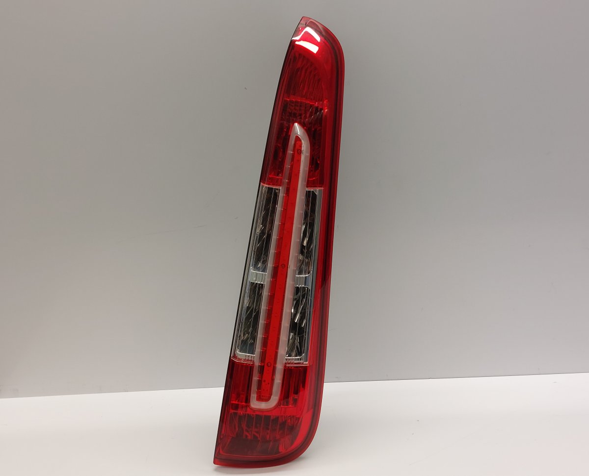 Ford C-Max Tail light, right 7M51-13404-AH 7M5113404AH 1543051 Tail light, r...