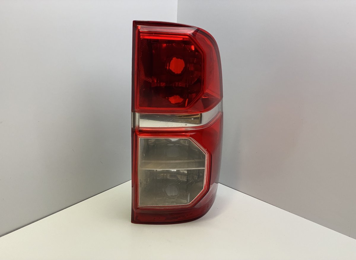Toyota Hilux Tail light, right Tail light, right TOYOTA HILUX VII (AN10, AN20,...