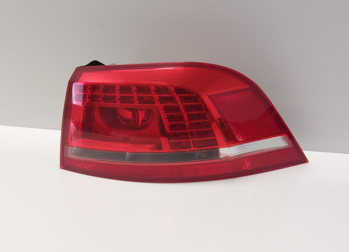 Volkswagen Passat (B7) Tail light, right 3AF945310 Tail light, right VW PASSAT B7 / ALLT...