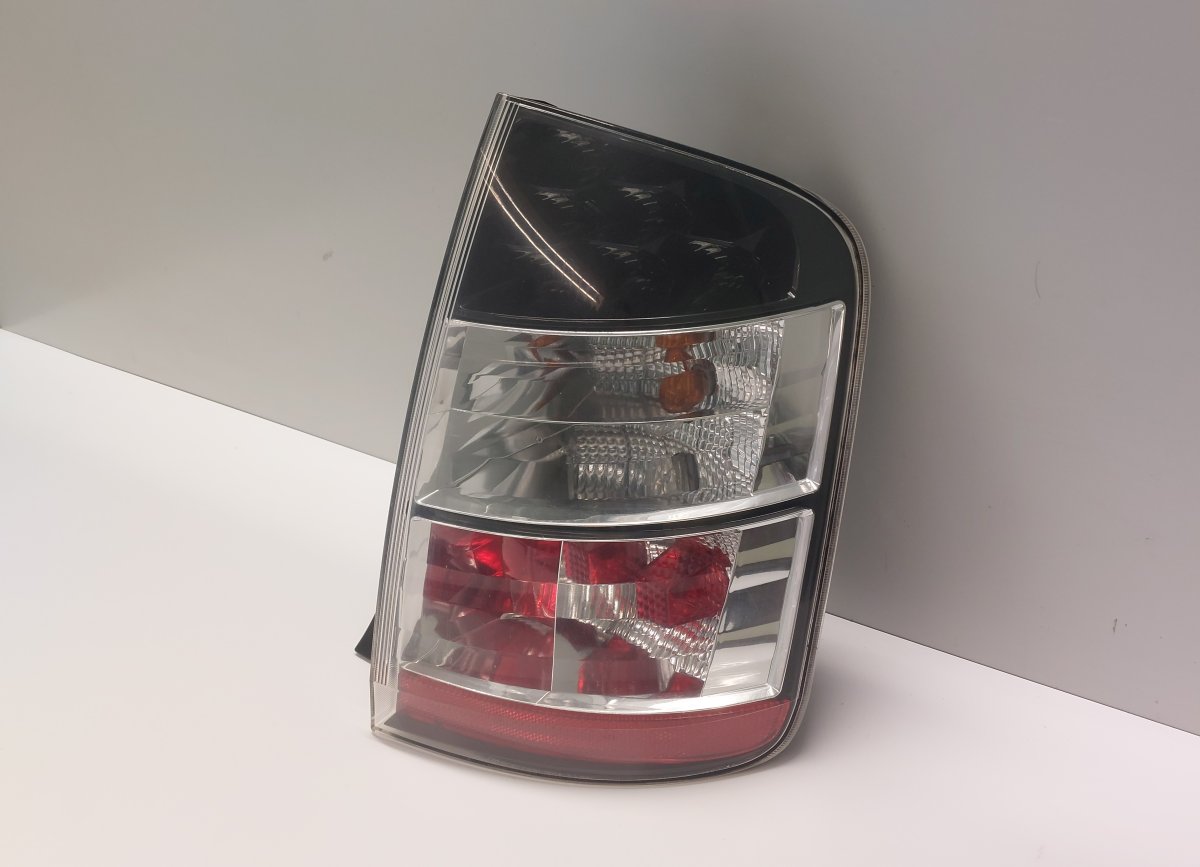 Toyota Prius Tail light, right 8155147061 Tail light, right TOYOTA PRIUS II (N...